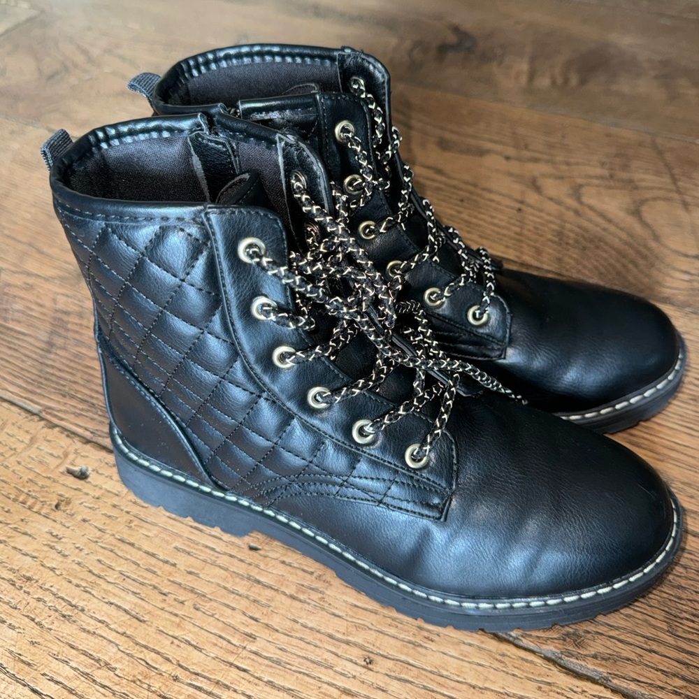 Steve Madden Madden Girl Jbetty Combat Boot - Kids' Size 4